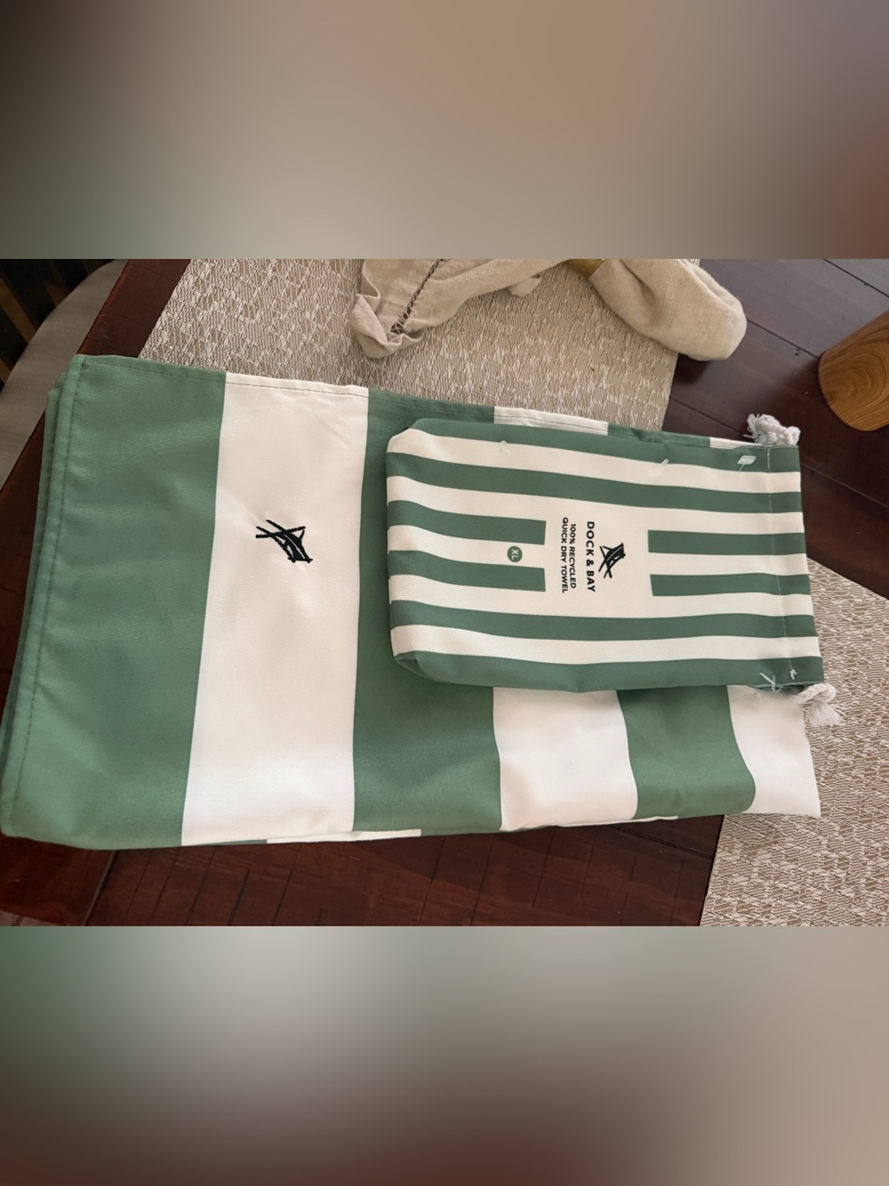 Dock & Bay striped beach towel with pouch XL NEW